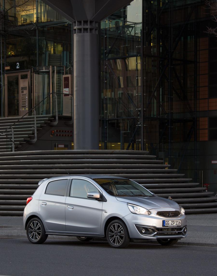 Mitsubishi Space Star 2016 года  (EU) (фото 37 из 45)